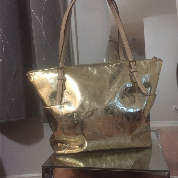 Authentic Michael Kors purse - Picture 2 of 4